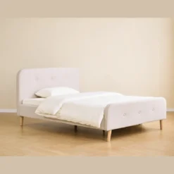 Christian seng i beige 140x200 cm inkl. sengelameller og madrasser