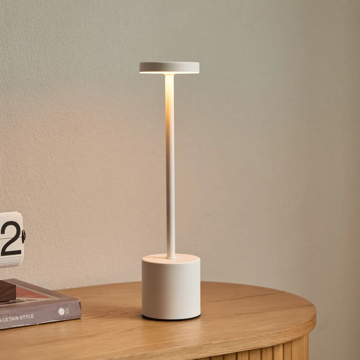Elvis LED bordlampe hvid