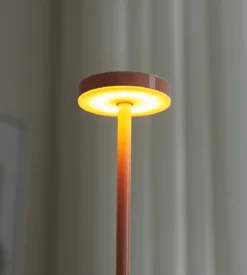 Elvis LED bordlampe Lyserød