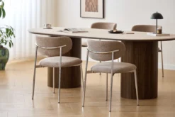 Lucinda spisebodsstol i chrome med sand tekstil