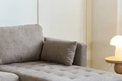 Lulu - Højrevendt og venstrevendt vendbar chaiselong sofa i sand - L: 215 x D: 82 x H: 78 cm